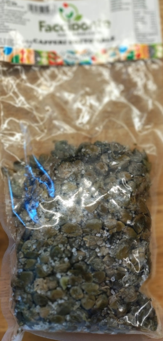 Sos kapribogyó - Capperi sotto sale - Salted capers