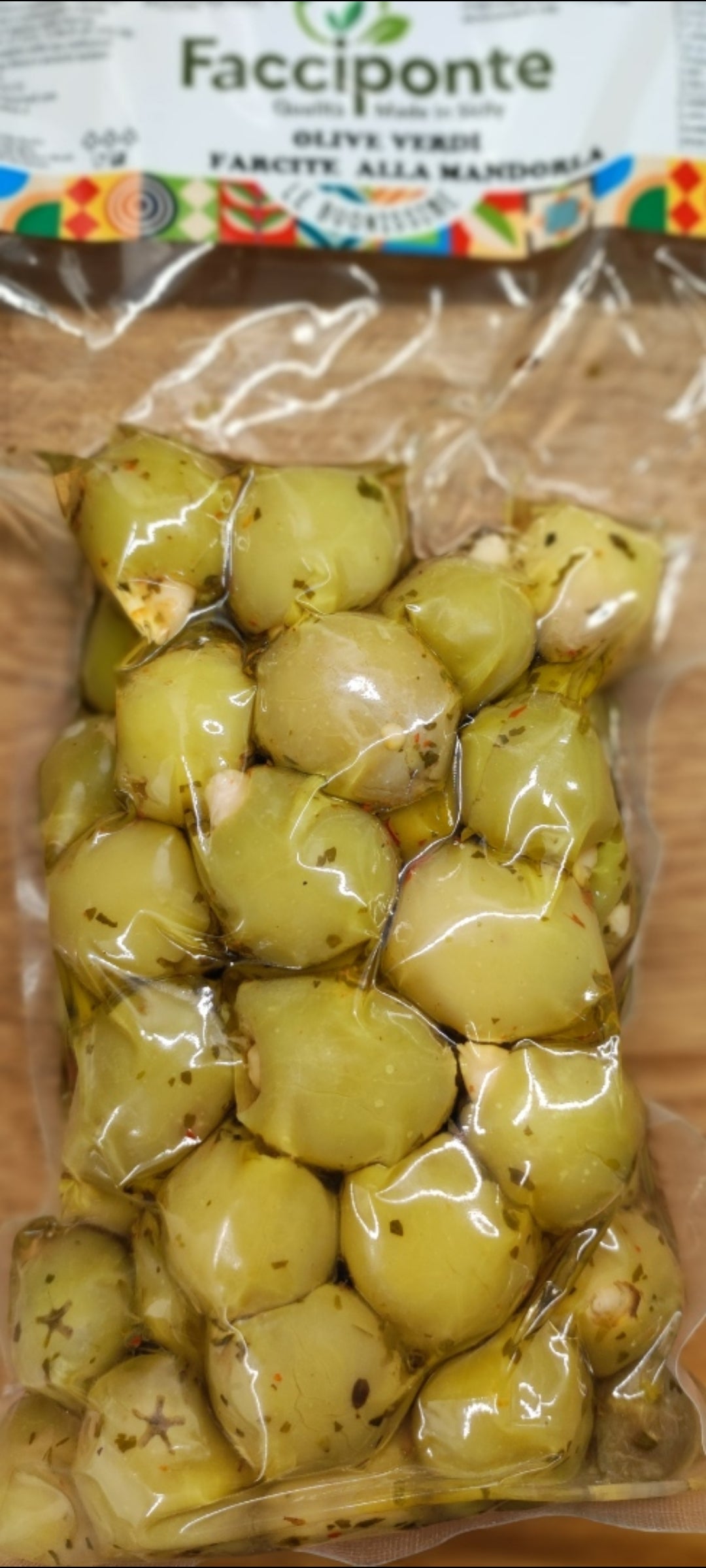 Mandulaval toltott Oliva - Olive verdi ripiene alle Mandorle - Olives with almond